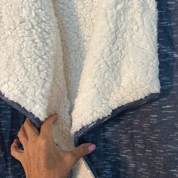 2 Brand New Sharpa Wrap Coat - Picture 2 of 7